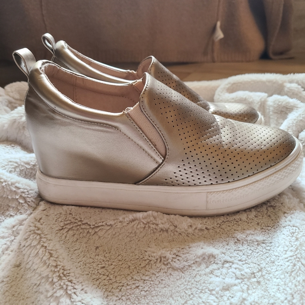 Wanted Gold Wedge slip on shoes Size 8.5